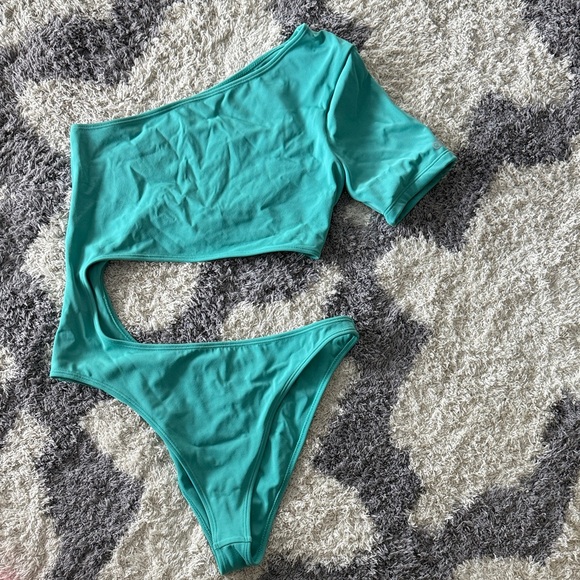 ALO Yoga One-Shoulder Turquoise Swimsuit - Picture 1 of 2